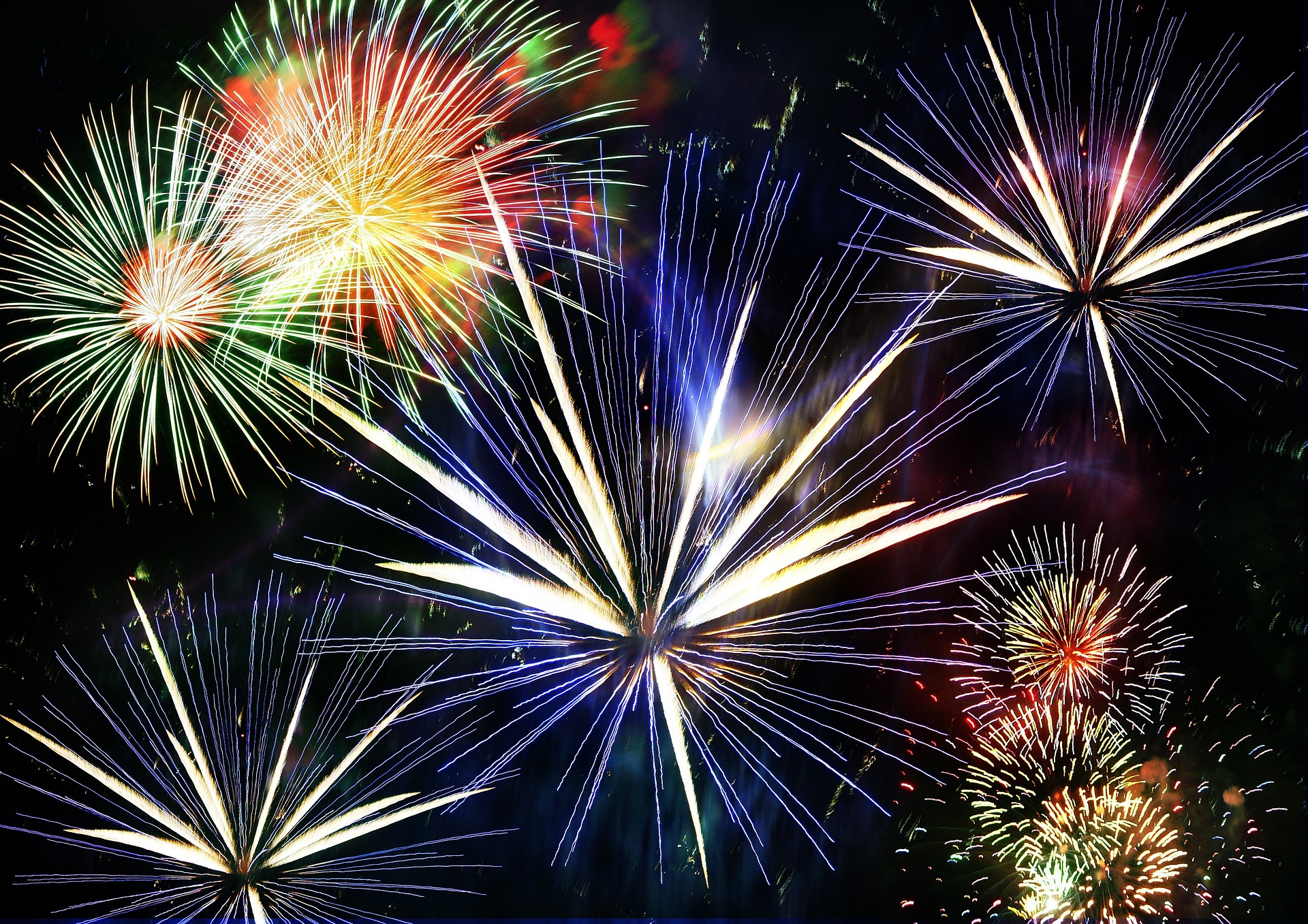 geralt fireworks 728413 1920