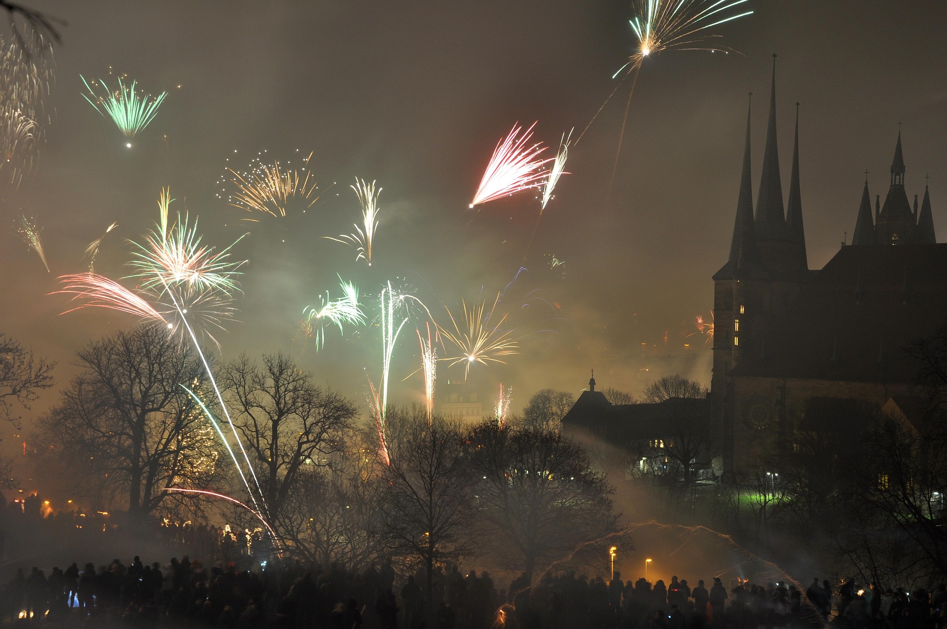 ringelbaer fireworks 2209344 1920 1